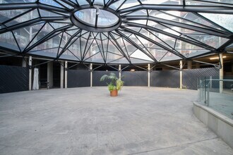 12A Islington Green, Londres à louer Photo intérieure– Image 2 sur 4