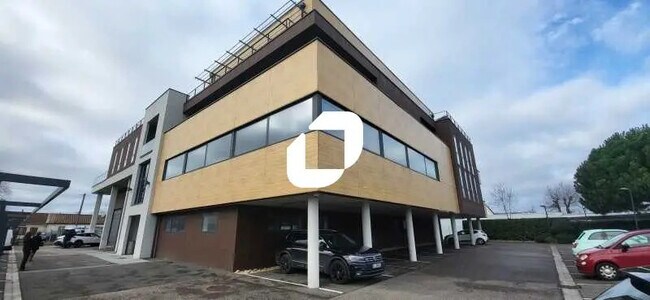 Plus de détails pour Bureau à louer