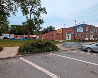 Plus de détails pour 209 Main St, Charlestown, NH - Local commercial à vendre