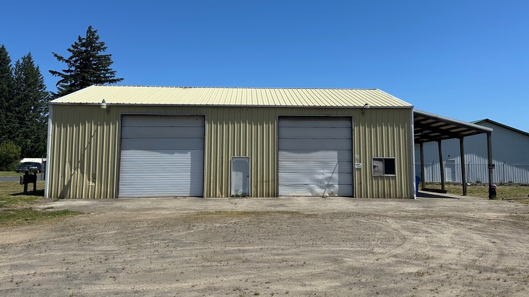 404 Hazel St, Kelso, WA à vendre Photo principale– Image 1 sur 9