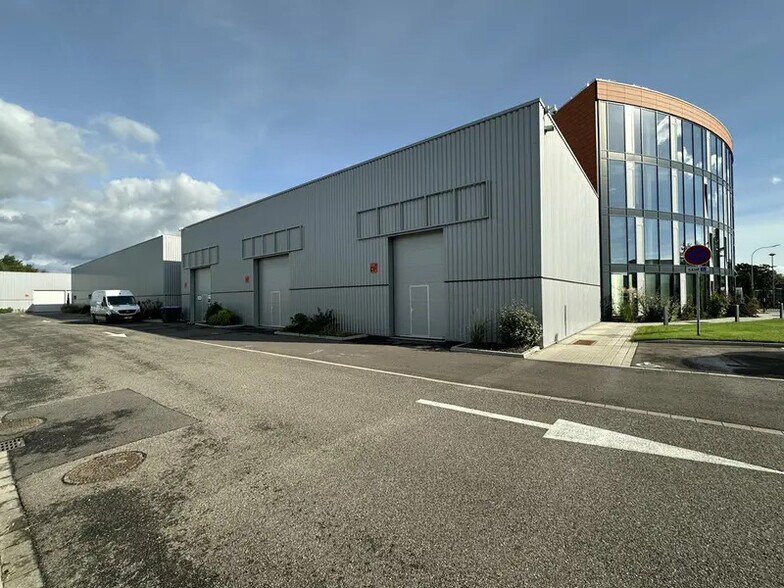 Local d’activités dans Bischheim à louer - Photo de l’immeuble – Image 2 sur 4