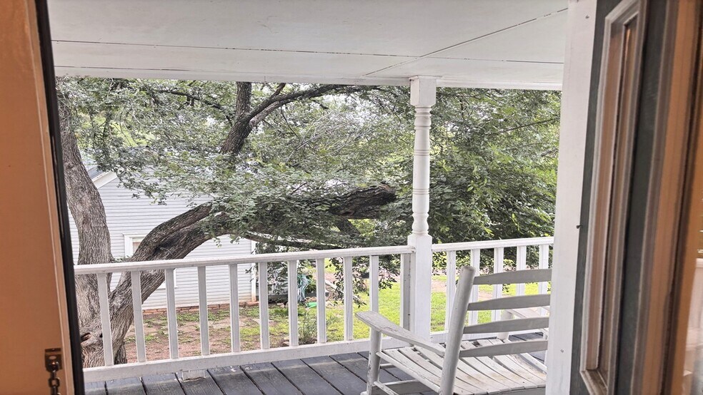 7 N Main St, Salado, TX à louer - Photo de l’immeuble – Image 2 sur 14
