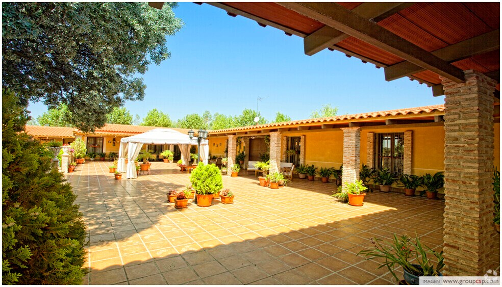 Camino de la Zarzuela, 65, Villaviciosa de Odón, Madrid à vendre - Photo de l’immeuble – Image 2 sur 18
