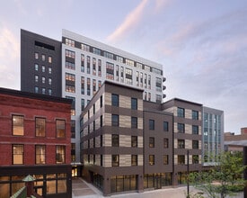 125 E State St, Ithaca, NY à louer Photo de l’immeuble– Image 1 sur 3