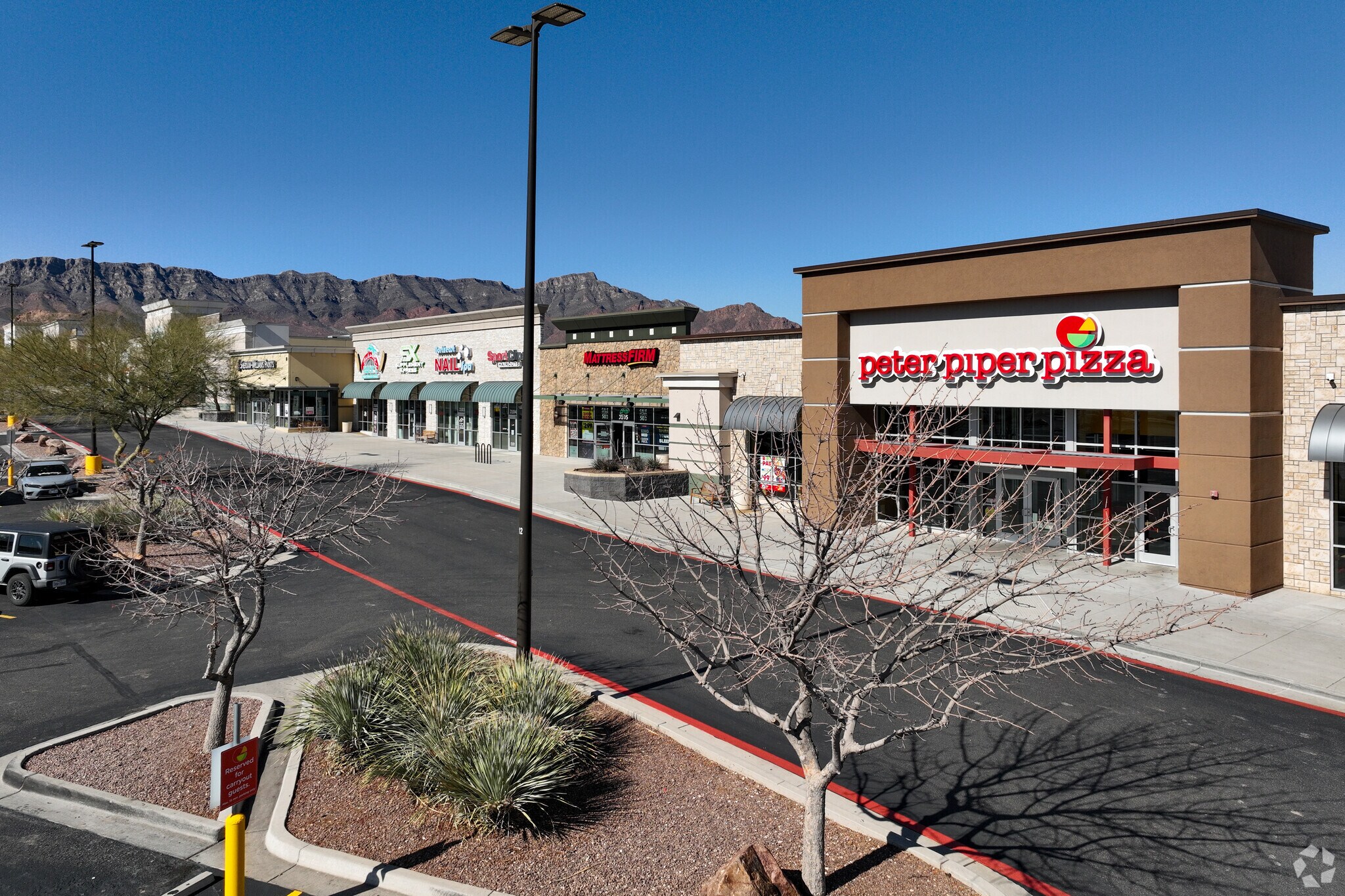 10771 Gateway S Blvd, El Paso, TX à louer Photo principale– Image 1 sur 6