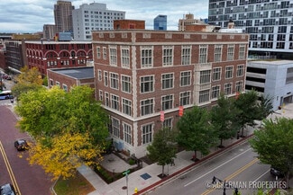 Plus de détails pour 25 Sheldon Ave SE, Grand Rapids, MI - Spécialisé à vendre