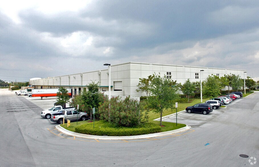 13800 NW 2nd St, Sunrise, FL à louer - Autre – Image 3 sur 12