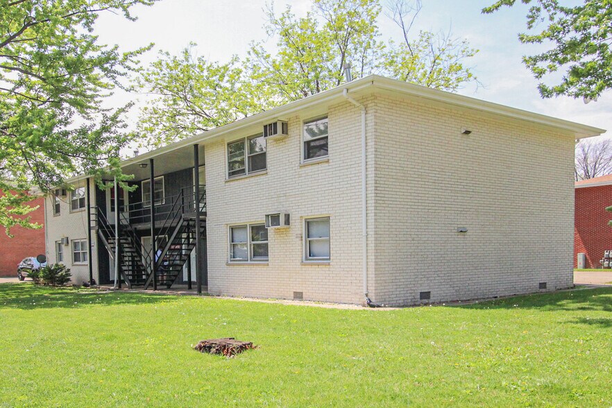 2017 Vawter St, Urbana, IL à vendre - Photo principale – Image 1 sur 1