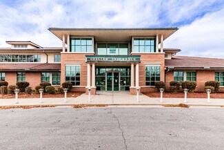 Plus de détails pour 4901 NE Lakewood Way, Lee's Summit, MO - Bureau à vendre