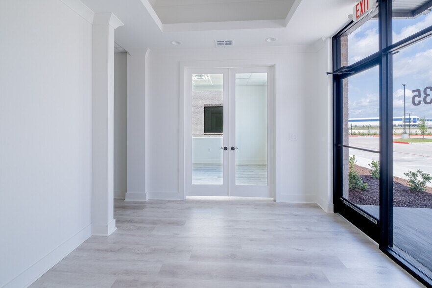 30625 Kingsland Blvd, Brookshire, TX à louer - Photo de l’immeuble – Image 3 sur 8