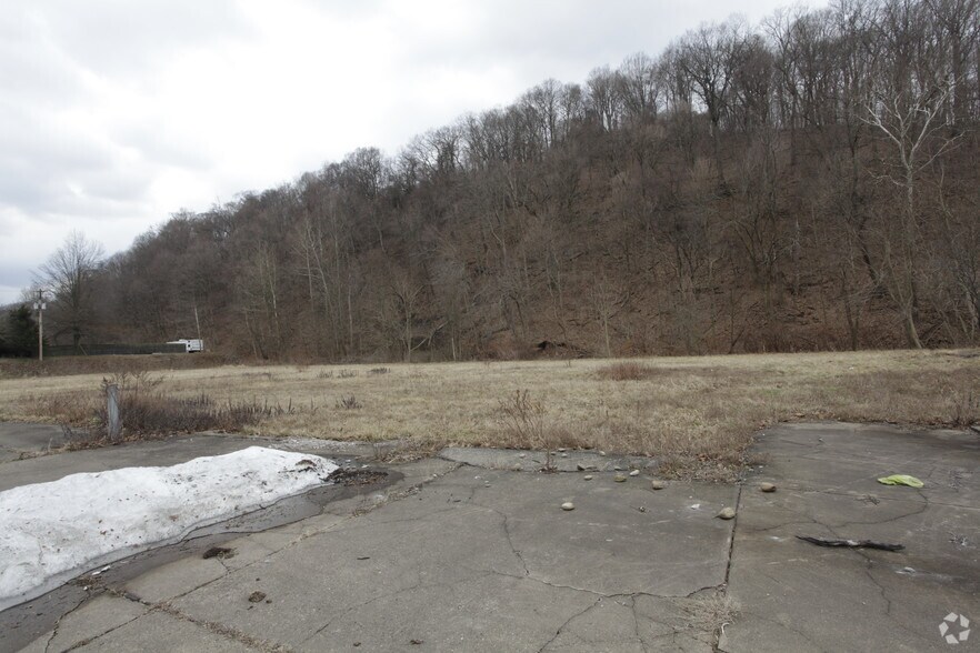2266 Lincoln Way, Mckeesport, PA à vendre - Photo de l’immeuble – Image 3 sur 3