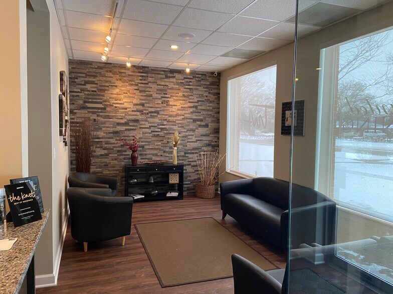4300 Lincoln Ave, Rolling Meadows, IL à vendre - Photo de l’immeuble – Image 3 sur 10