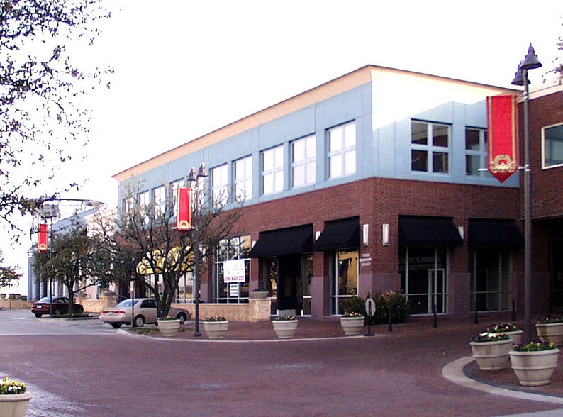 7200 Bishop Rd, Plano, TX à louer - Photo de l’immeuble – Image 2 sur 16