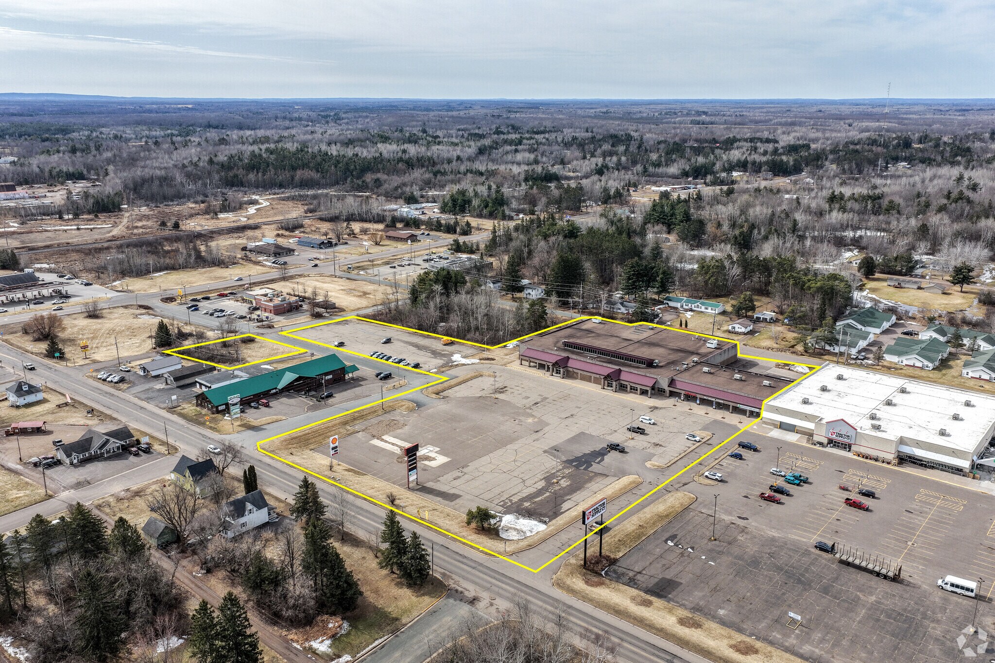 400 W 9th St N, Ladysmith, WI à vendre Photo principale– Image 1 sur 30