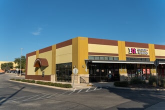 20821 Hwy 281, San Antonio, TX à louer Photo intérieure– Image 1 sur 30