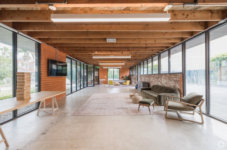 12820 Panama St, Los Angeles, CA à louer - Photo intérieure – Image 3 sur 20
