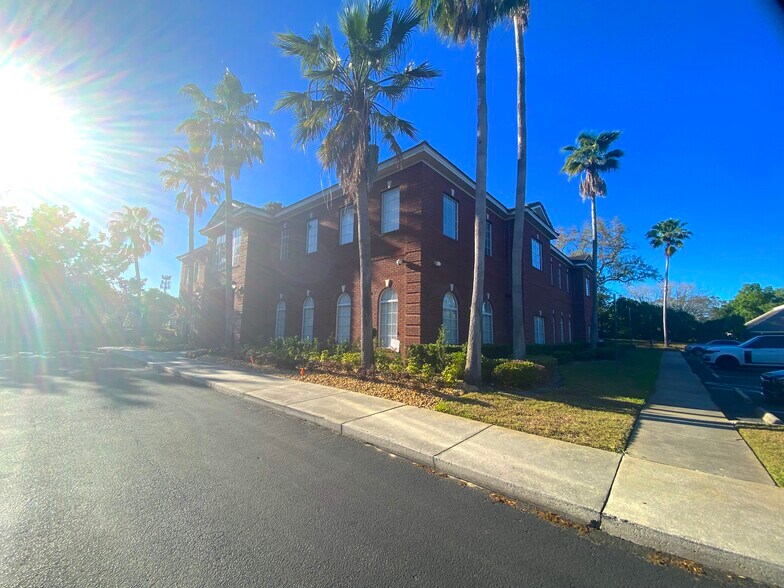 910 Williston Park Pt, Lake Mary, FL à vendre - Photo de l’immeuble – Image 3 sur 34