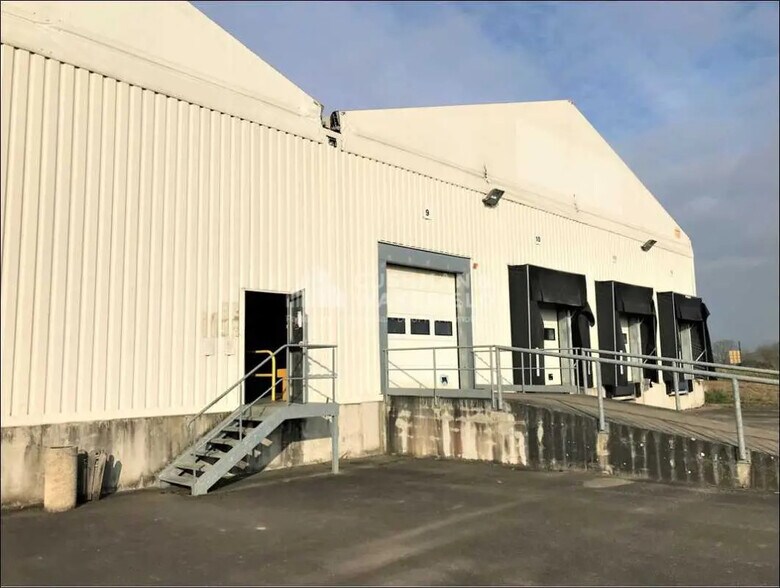 Industriel/Logistique dans GUIPRY à louer - Photo de l’immeuble – Image 3 sur 3