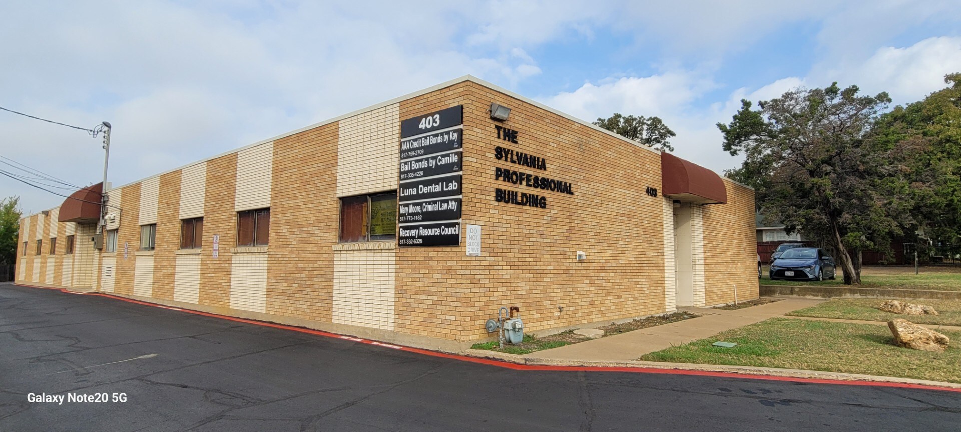 403-407 N Sylvania Ave, Fort Worth, TX à vendre Photo principale– Image 1 sur 5