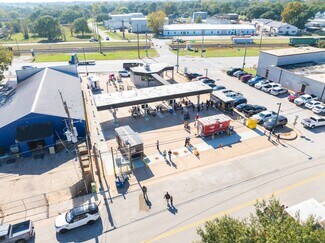 Plus de détails pour 2311 Main St, Waller, TX - Local commercial à louer