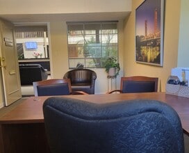 2740 Fulton Ave, Sacramento, CA à louer Photo de l’immeuble– Image 2 sur 2