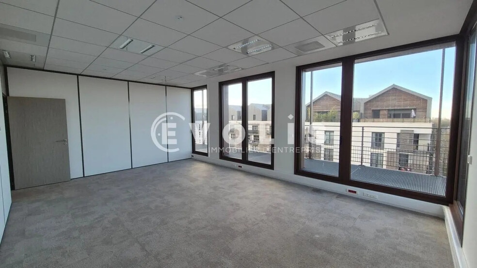 Bureau dans Montévrain à louer - Photo intérieure – Image 2 sur 10