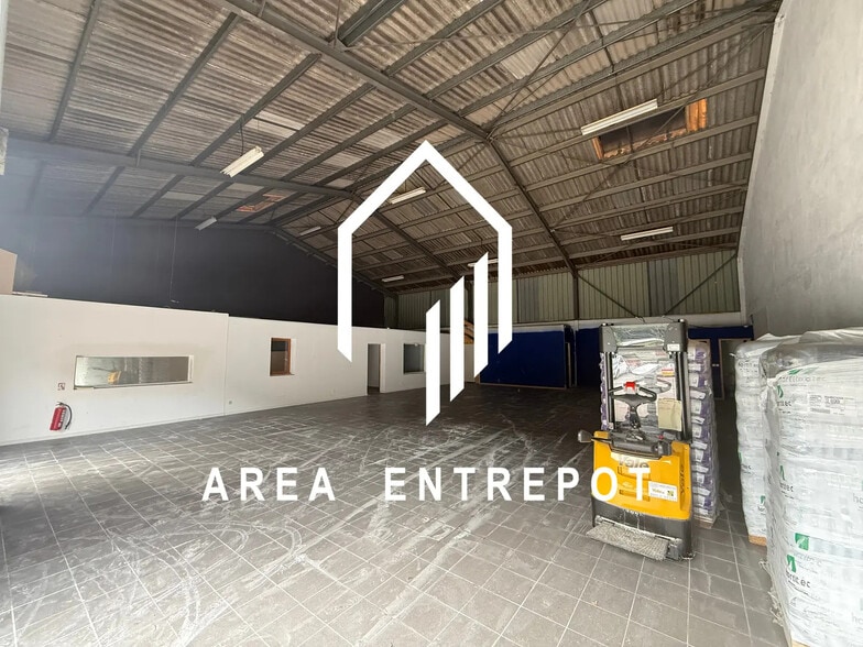 Local d’activités dans Gémenos à louer - Photo intérieure – Image 2 sur 7