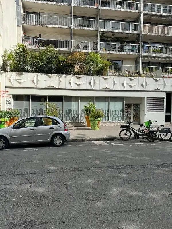 Plus de détails pour Local commercial à louer