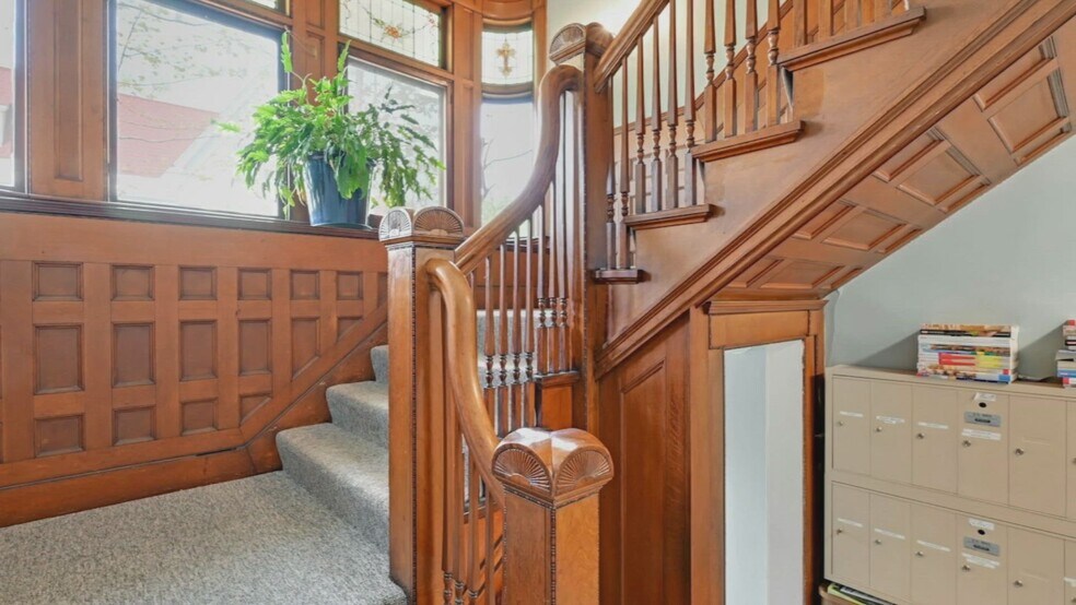 101 Park St, Montclair, NJ à vendre - Vidéo sur l’annonce professionnelle – Image 2 sur 47