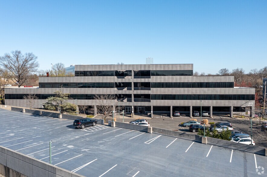 60 Walnut Ave, Clark, NJ à louer - Photo de l’immeuble – Image 2 sur 4