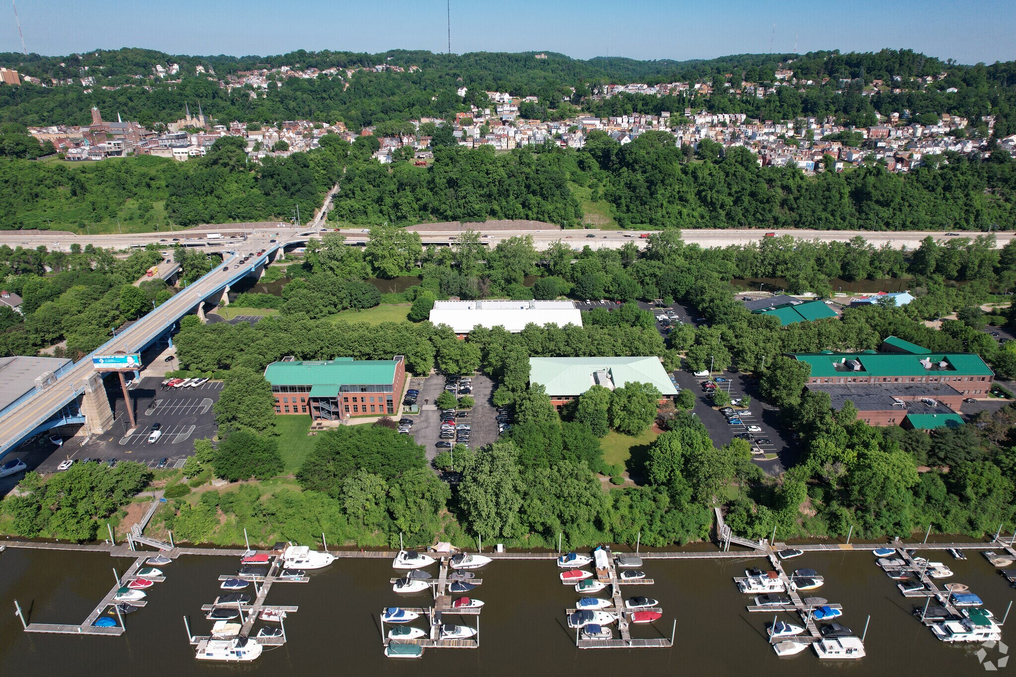 600 Waterfront Dr, Pittsburgh, PA à louer Aérien– Image 1 sur 4