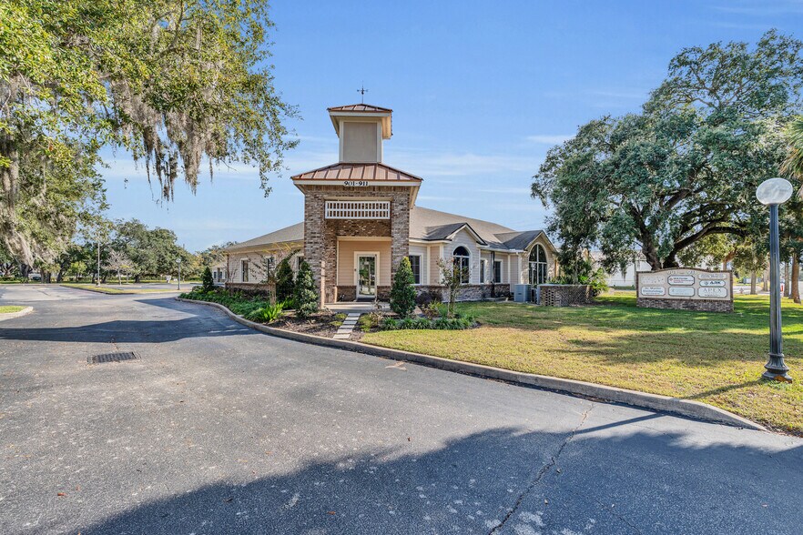 901-911 N Central Ave, Kissimmee, FL à louer - Photo principale – Image 1 sur 56