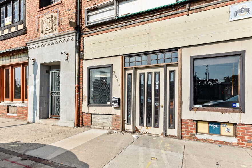 2563-2573 N High St, Columbus, OH à louer - Photo de l’immeuble – Image 3 sur 5