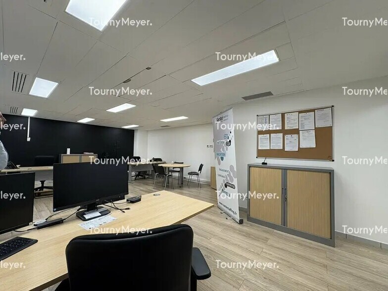 Bureau dans Toulouse à louer - Photo de l’immeuble – Image 3 sur 7