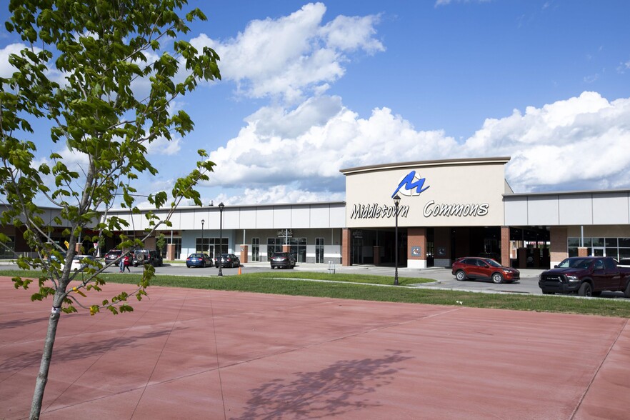 2600 Middletown Commons, White Hall, WV à louer - Photo de l’immeuble – Image 3 sur 82