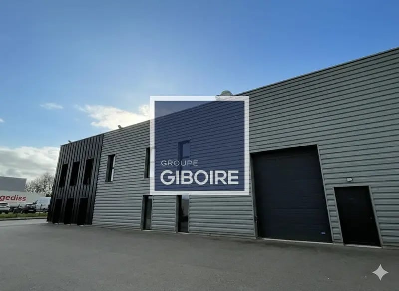 Industriel/Logistique dans Noyal-sur-Vilaine à louer - Photo de l’immeuble – Image 3 sur 12