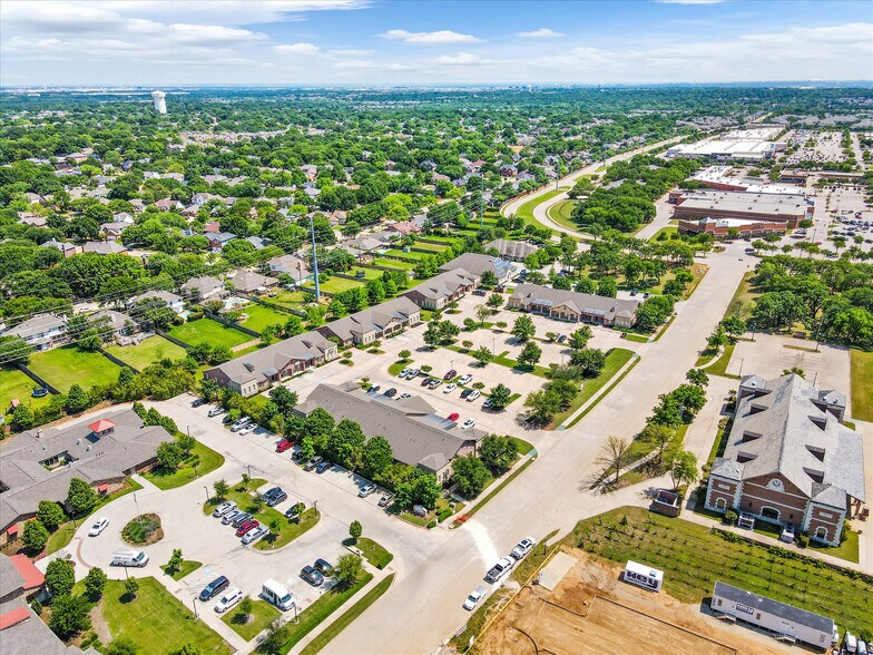 4811-4851 Merlot Ave, Grapevine, TX à louer - Photo de l’immeuble – Image 1 sur 5