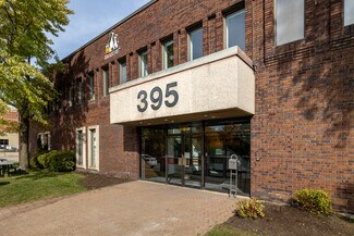 Plus de détails pour 395 Av Sainte-Croix, Montréal, QC - Bureau, Industriel/Logistique à louer