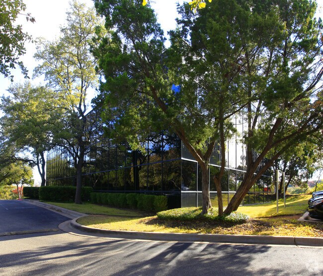 1001 S Capital Of Texas Hwy, Austin, TX à louer - Photo de l’immeuble – Image 3 sur 5