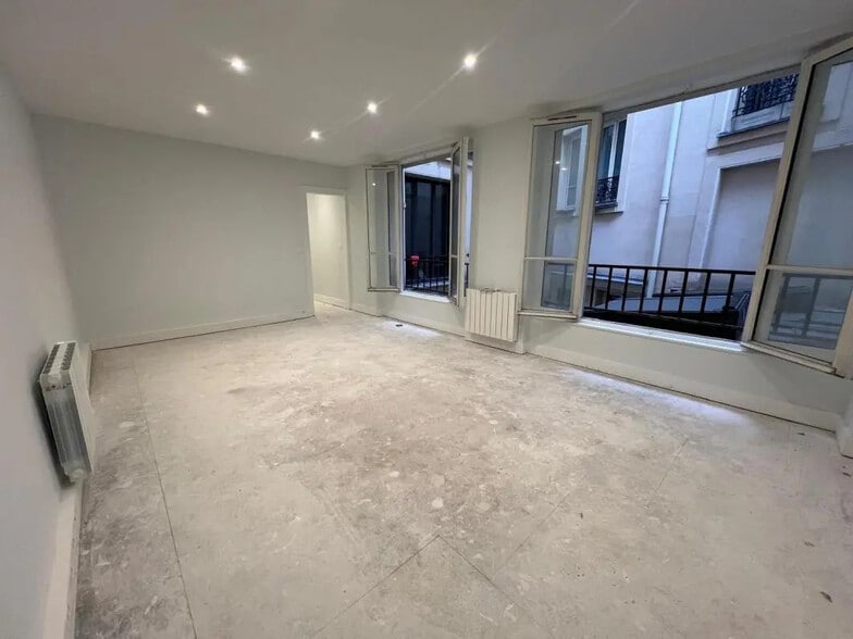 21 Place De La République, Paris à louer - Photo de l’immeuble – Image 1 sur 6