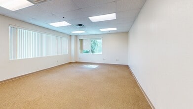 6225 Neil Rd, Reno, NV à louer Photo intérieure– Image 2 sur 5