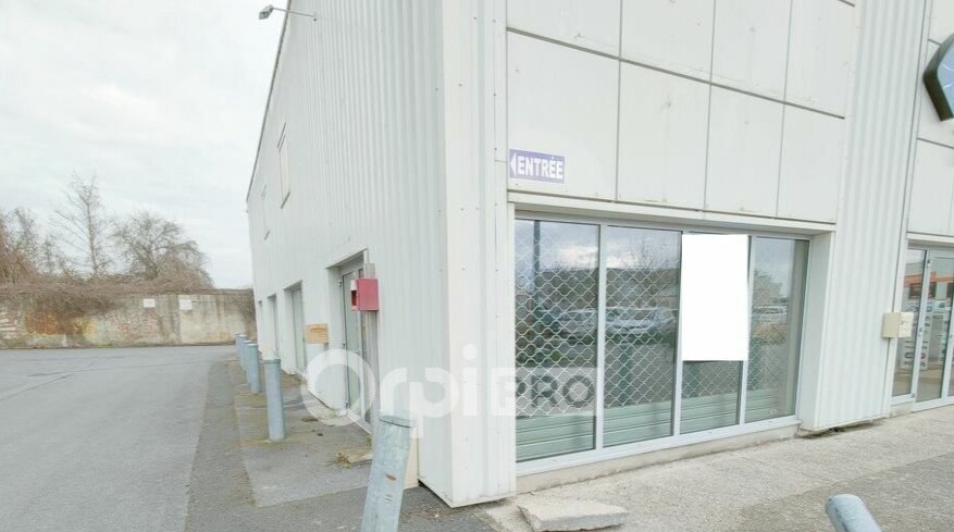 Local commercial dans Bétheny à louer Photo de l’immeuble– Image 1 sur 5