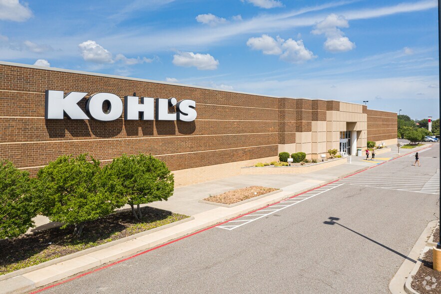 2600 S Telephone Rd, Moore, OK à louer - Photo principale – Image 1 sur 8