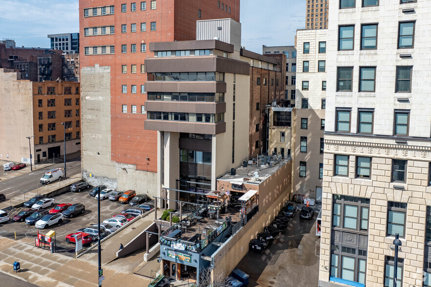 30 W 3rd St, Cincinnati, OH à louer - Photo de l’immeuble – Image 3 sur 5