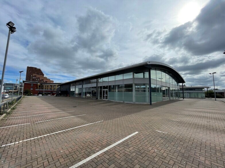 7 Whitehall Pl, Leeds à louer - Photo de l’immeuble – Image 1 sur 3