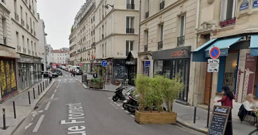 Local commercial dans Paris à louer - Photo de l’immeuble – Image 2 sur 2