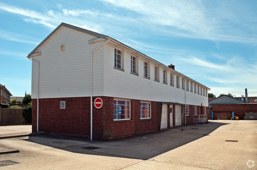 1 Martlets Way, Worthing à louer - Photo de l’immeuble – Image 3 sur 4