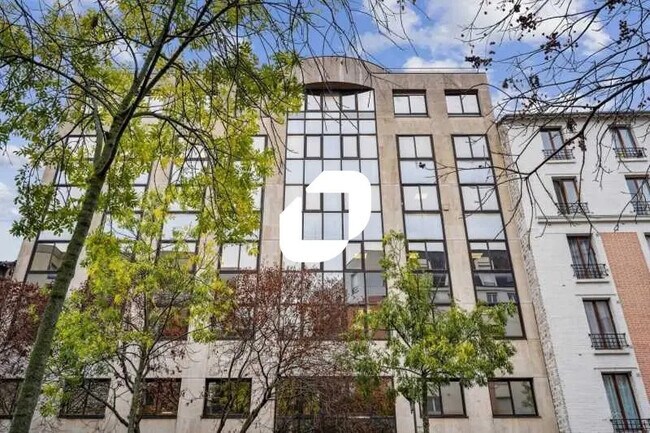 Plus de détails pour Bureau à vendre