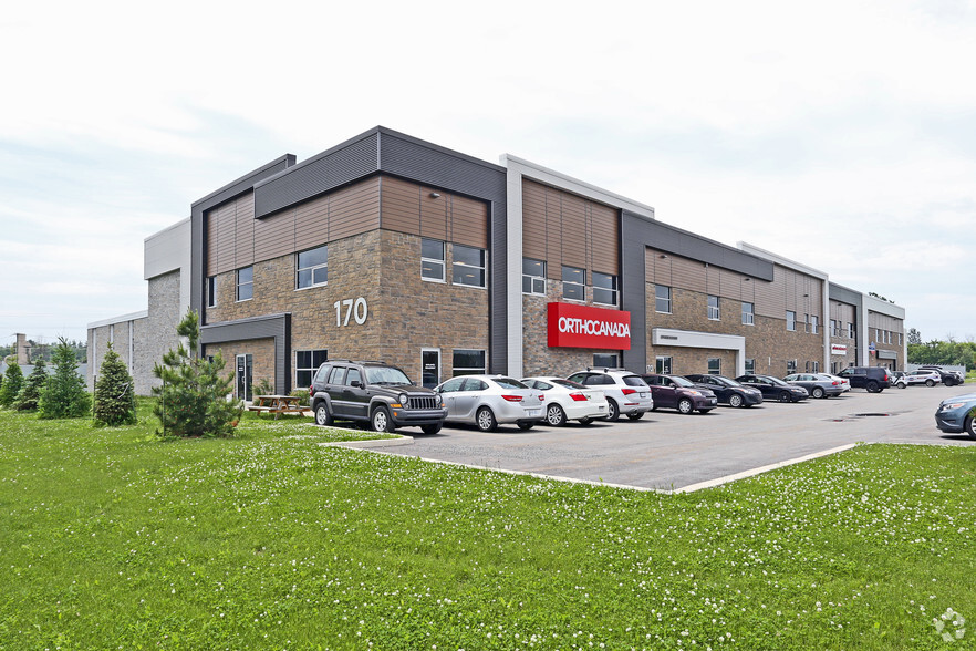 170 Rue Bombardier, Gatineau, QC à vendre - Photo principale – Image 2 sur 3