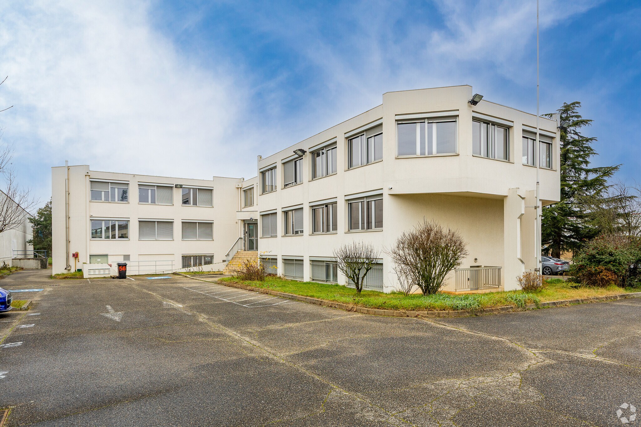 56 Avenue Du Progrès, Chassieu à vendre Photo principale– Image 1 sur 3